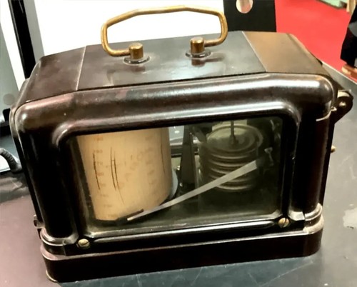 Vintage barograph riga udssr - vintage,